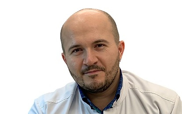Корнаев Анзор Эдуардович